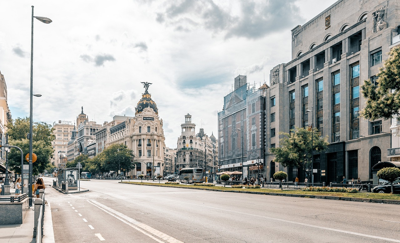Yardi Voyager Reports providing insights to streamline property management operations and improve decision-making.